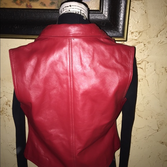 Red Leather Vest - Picture 4 of 5